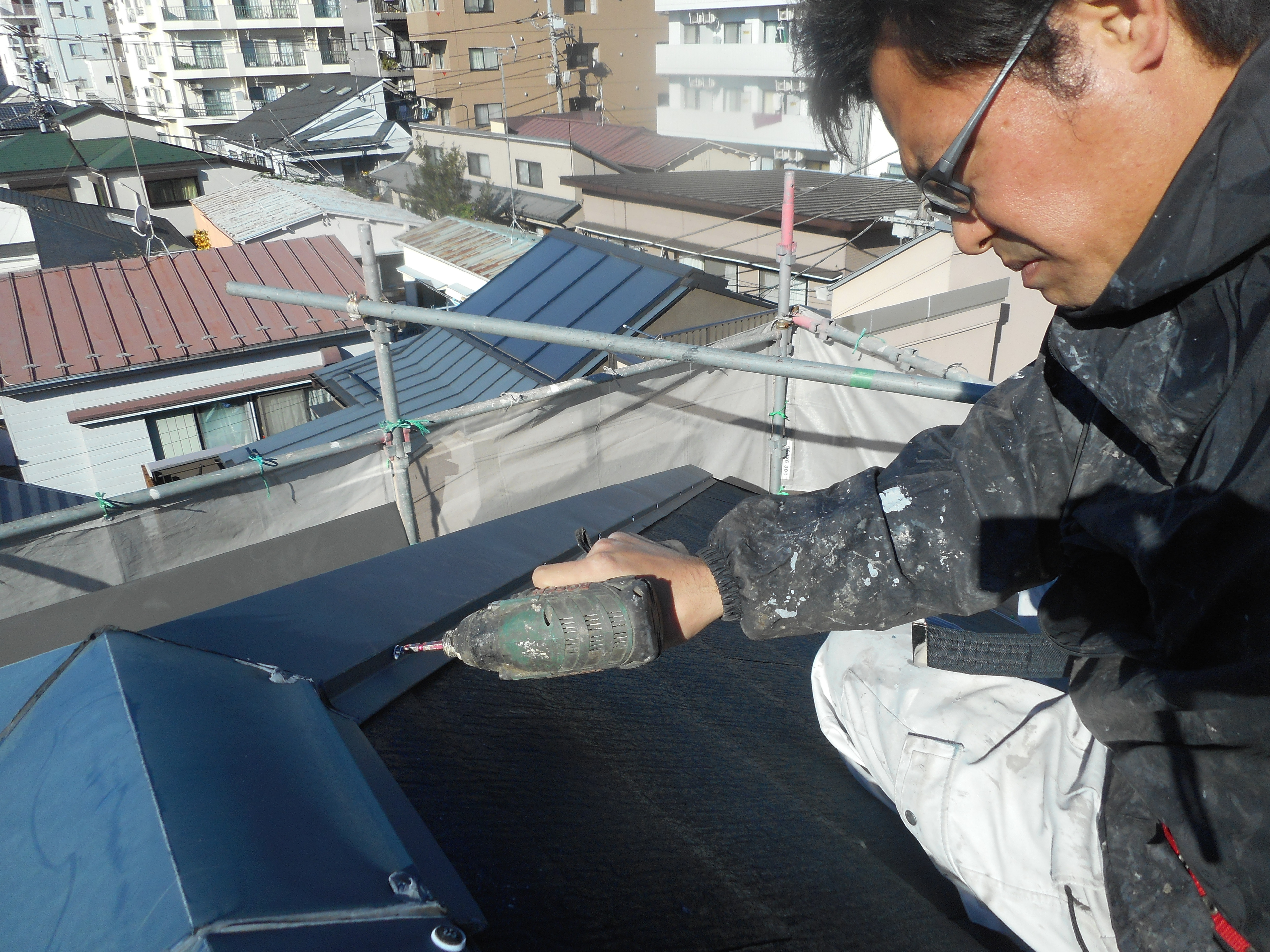 屋根クラック補修 (9)
