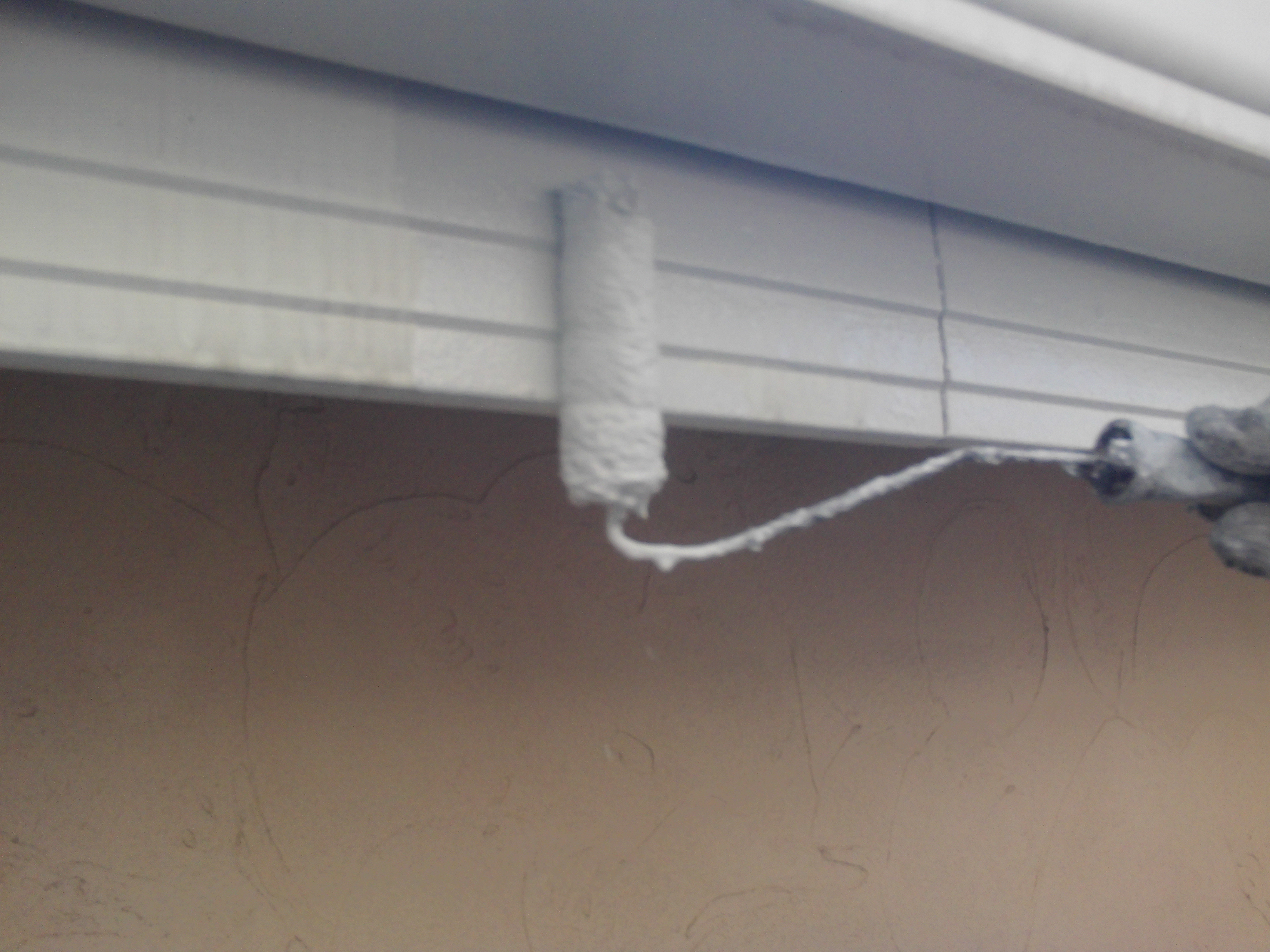 破風板プライマー塗布 (3)