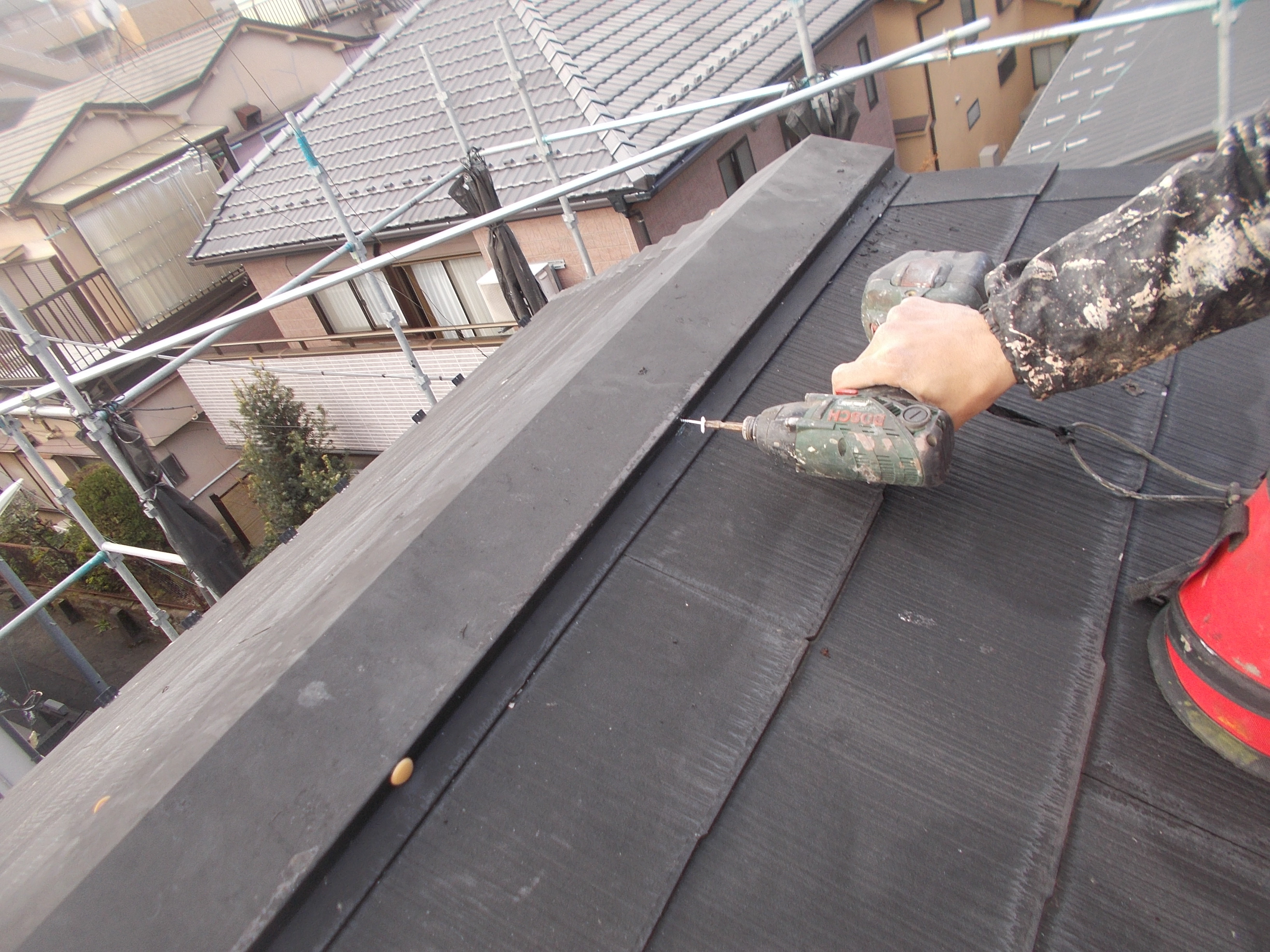 屋根ビス打ち替え (6)
