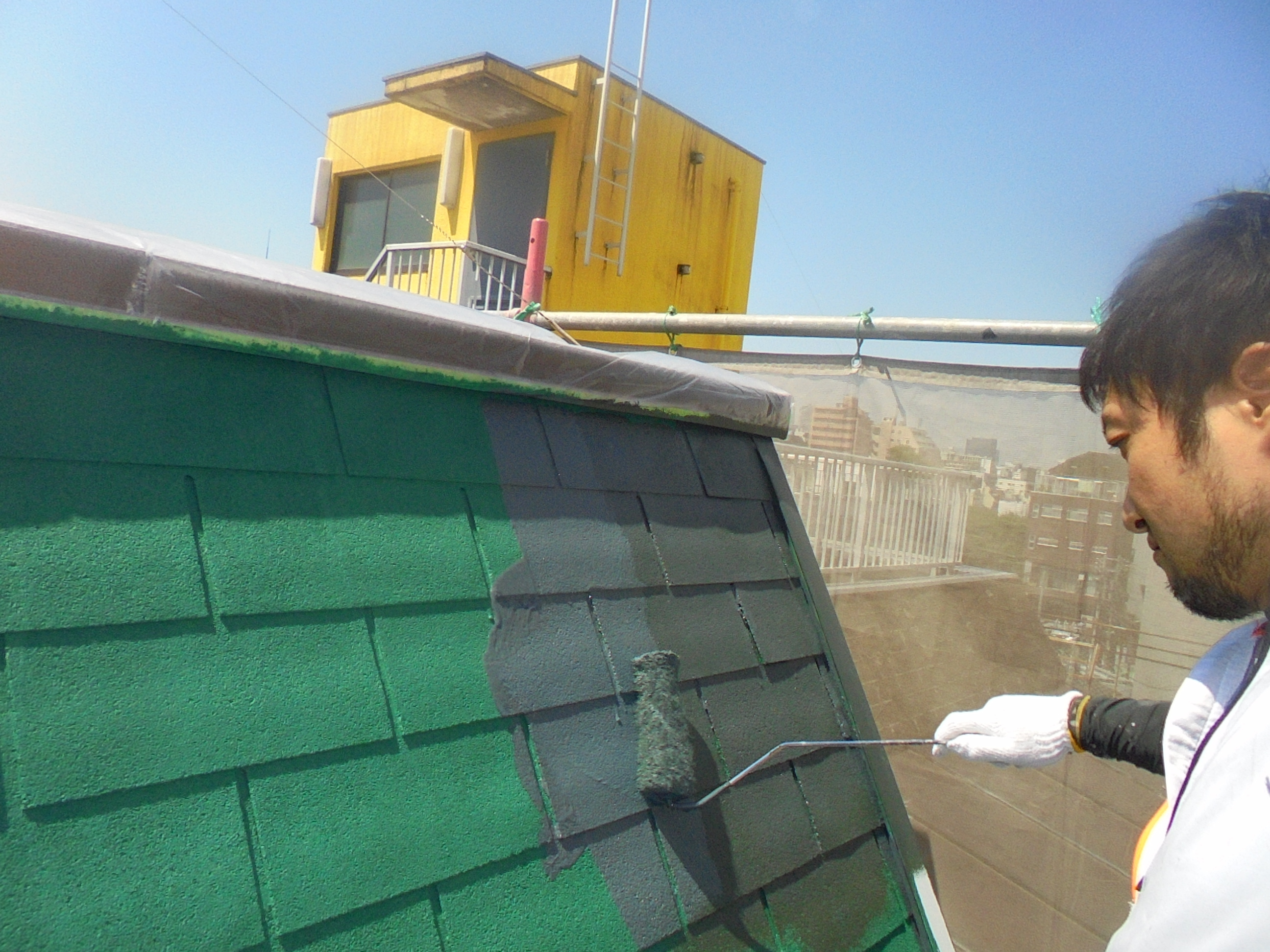 アドグリーンコート屋根中塗り (5)