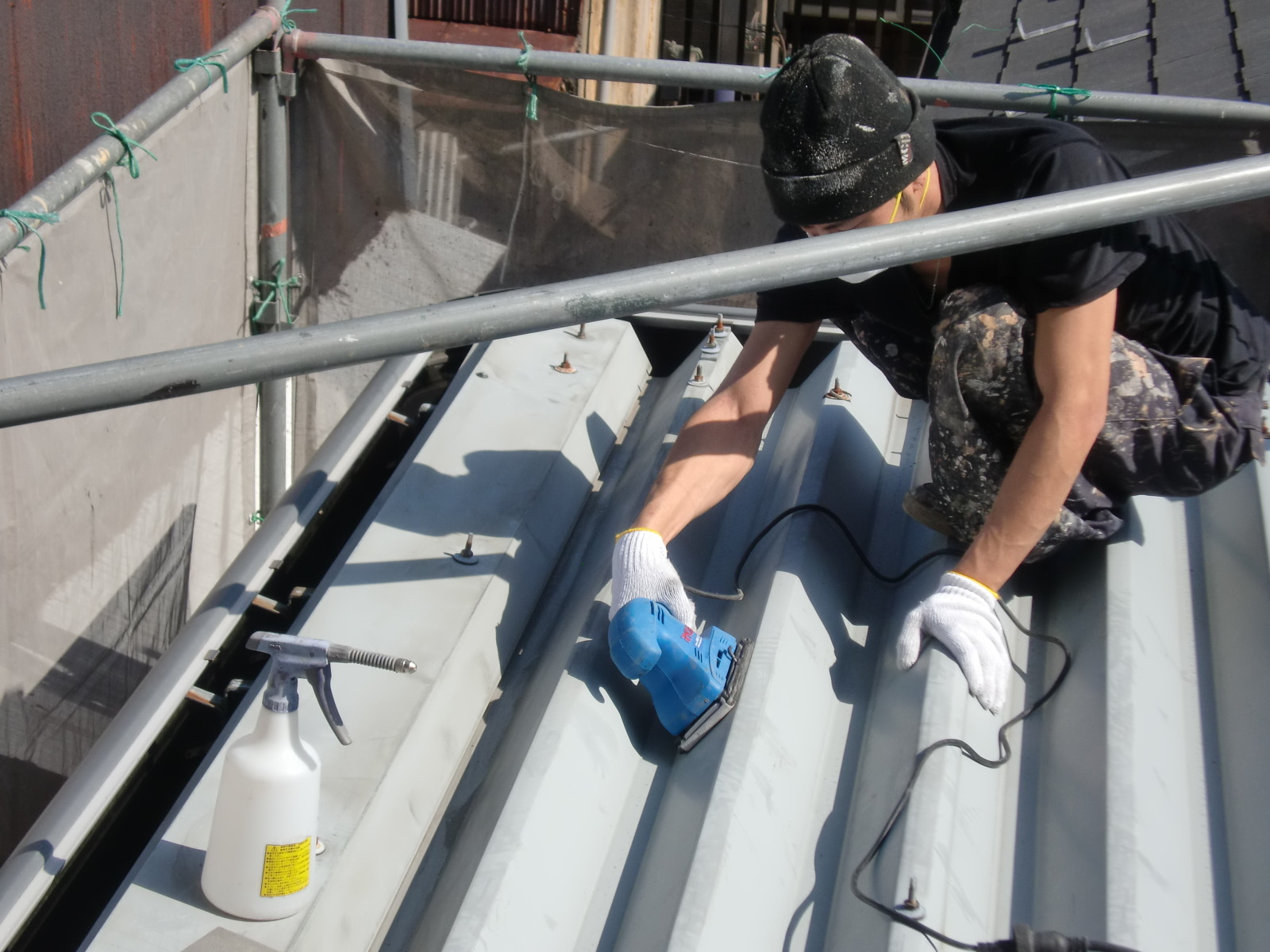 鉄部ケレン処理後シンナーにて脱脂 (20)