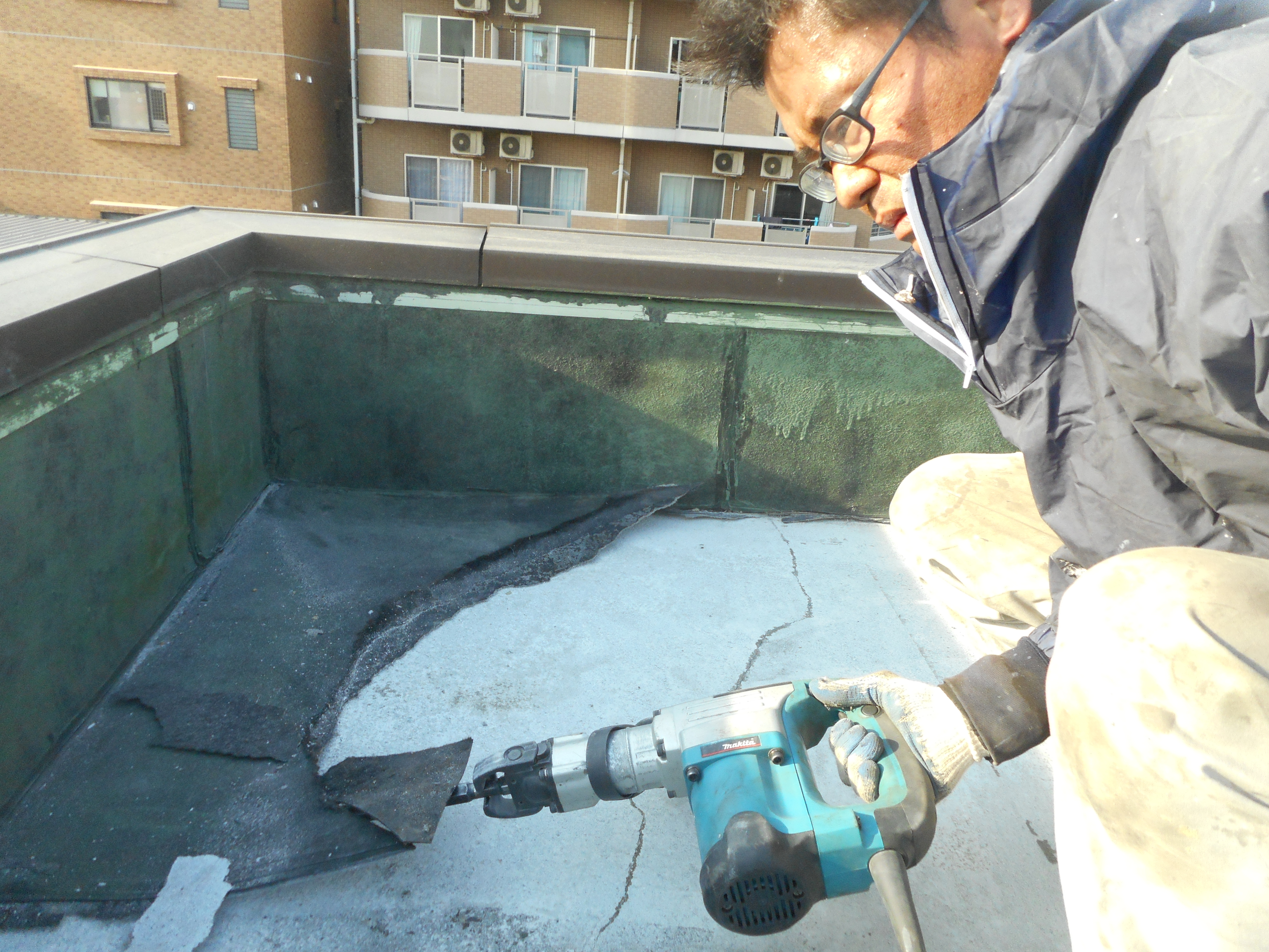 屋上床 ハツリ撤去 (11)