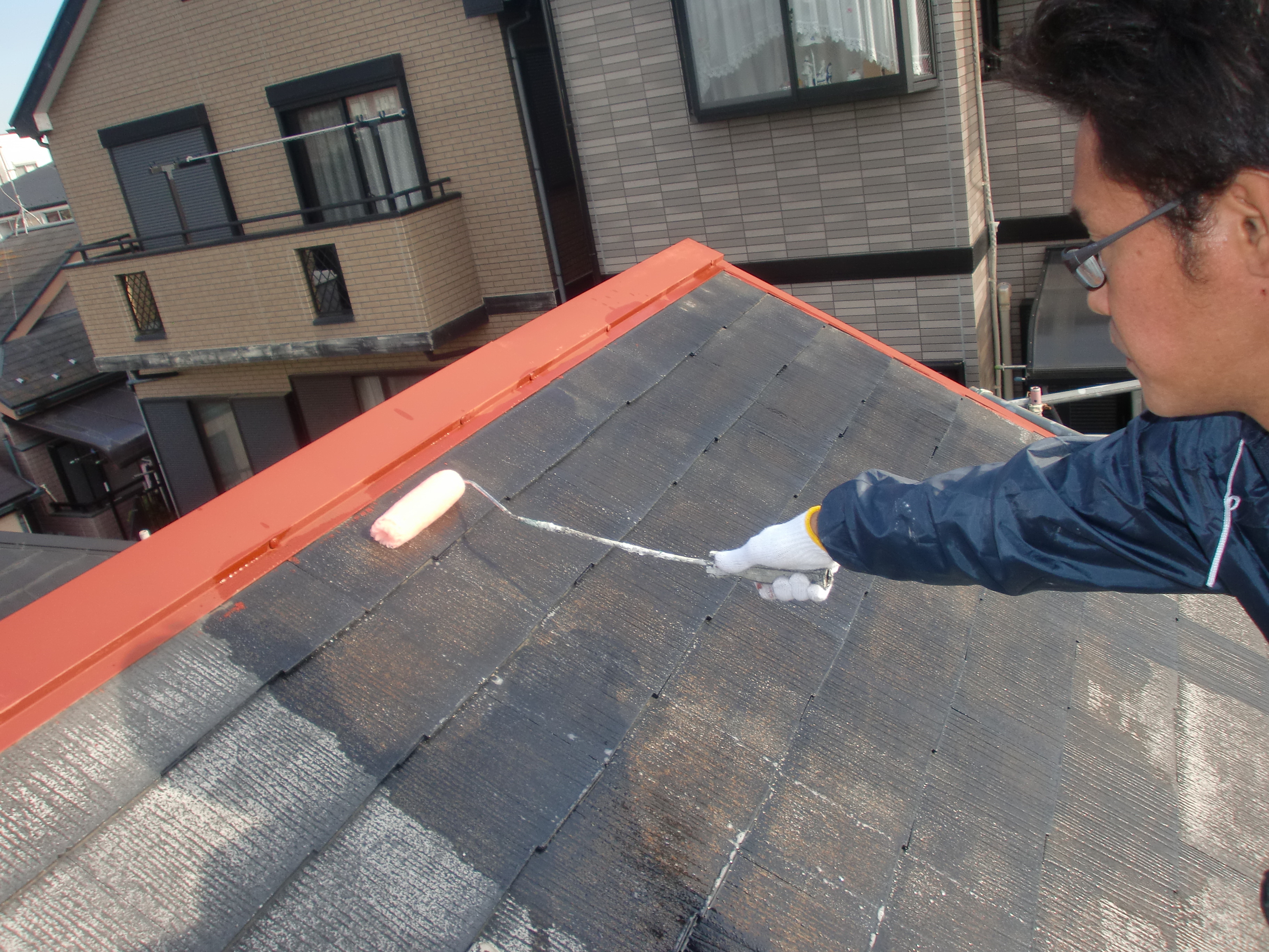 屋根強化プライマーEPO下塗り (6)