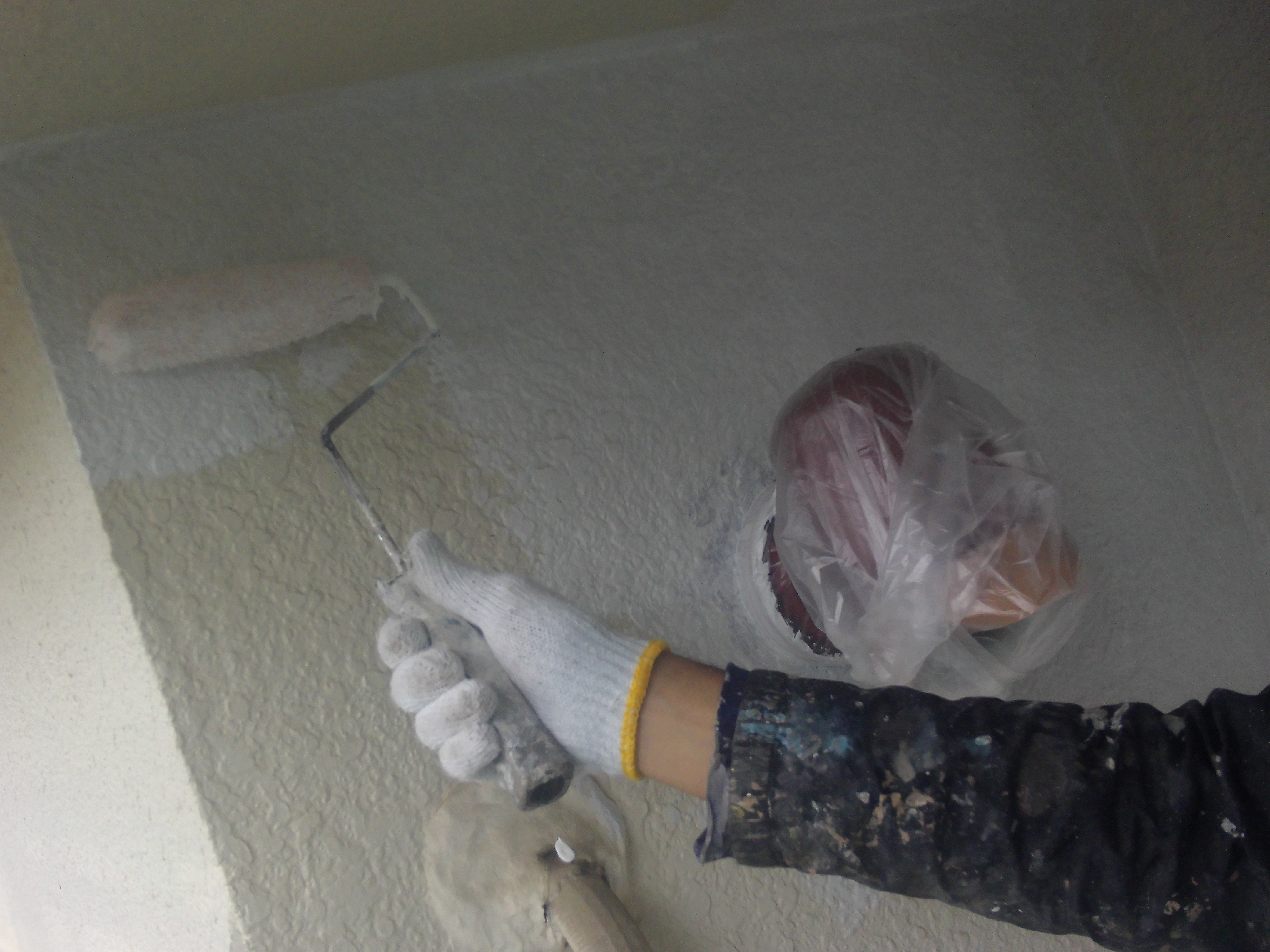 外壁微弾性フィーラー下塗り (7)