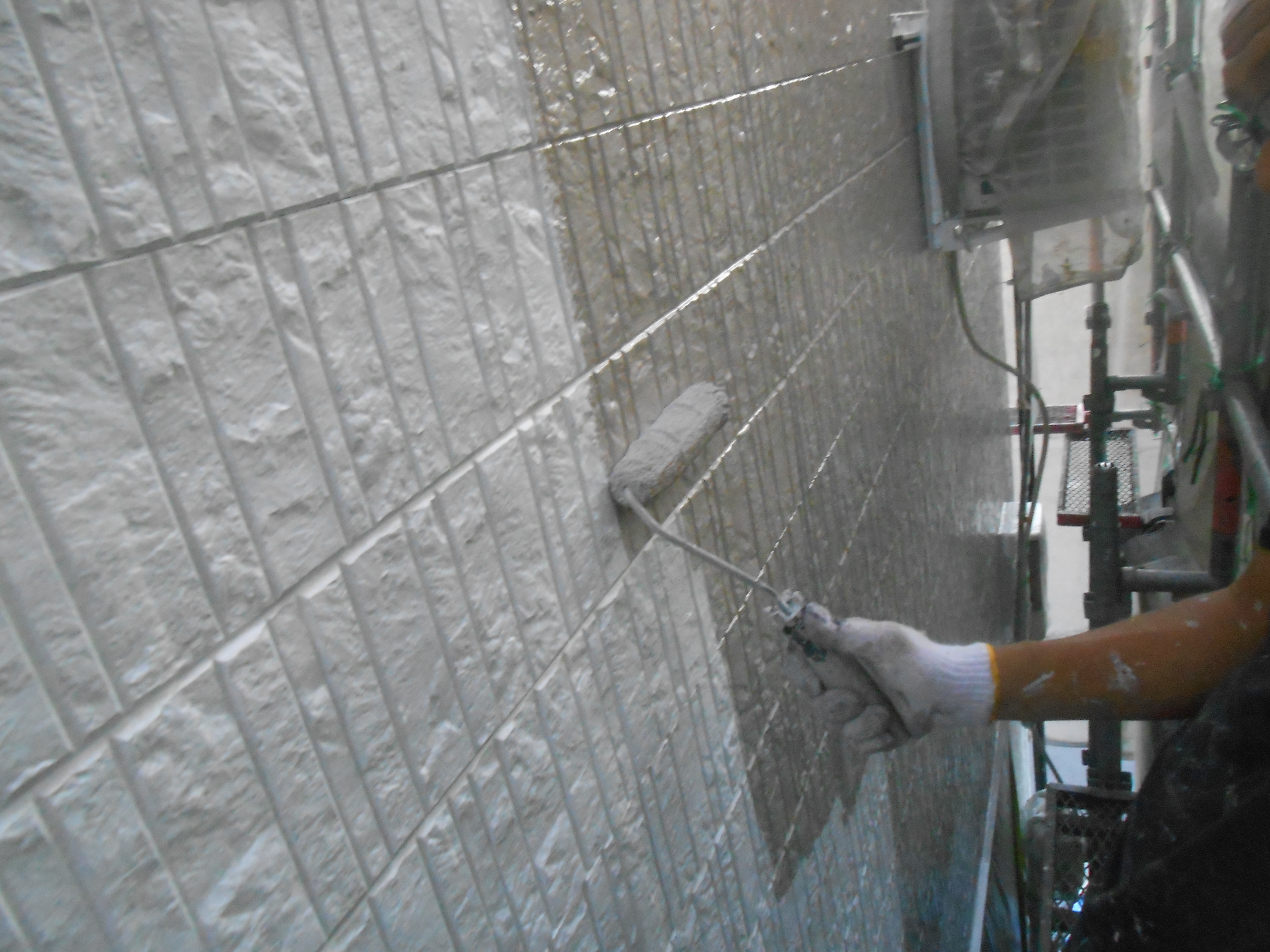 セラMシリコンⅢ中塗り (1)