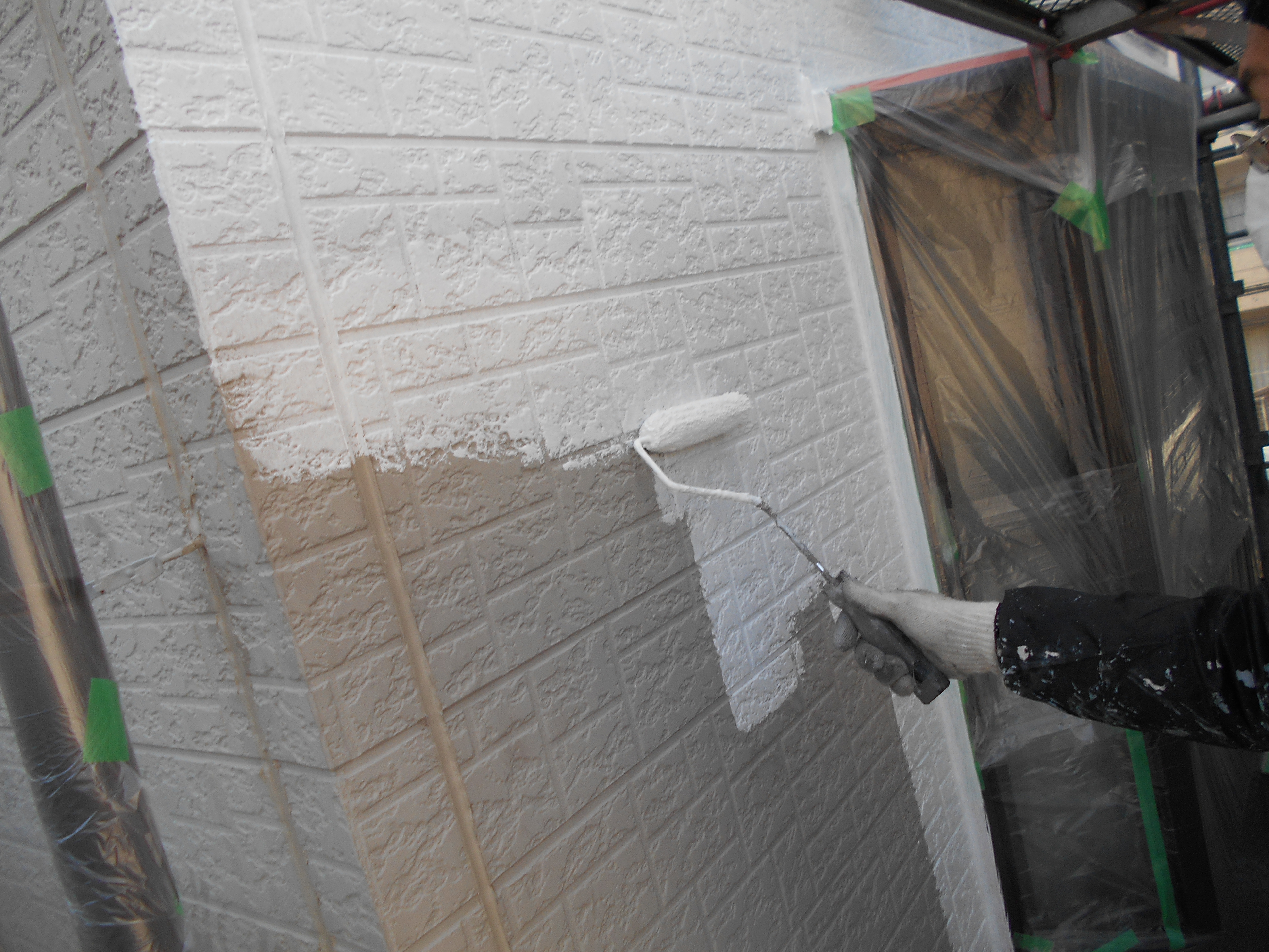 外壁アレス水性エポレジン下塗り  (7)