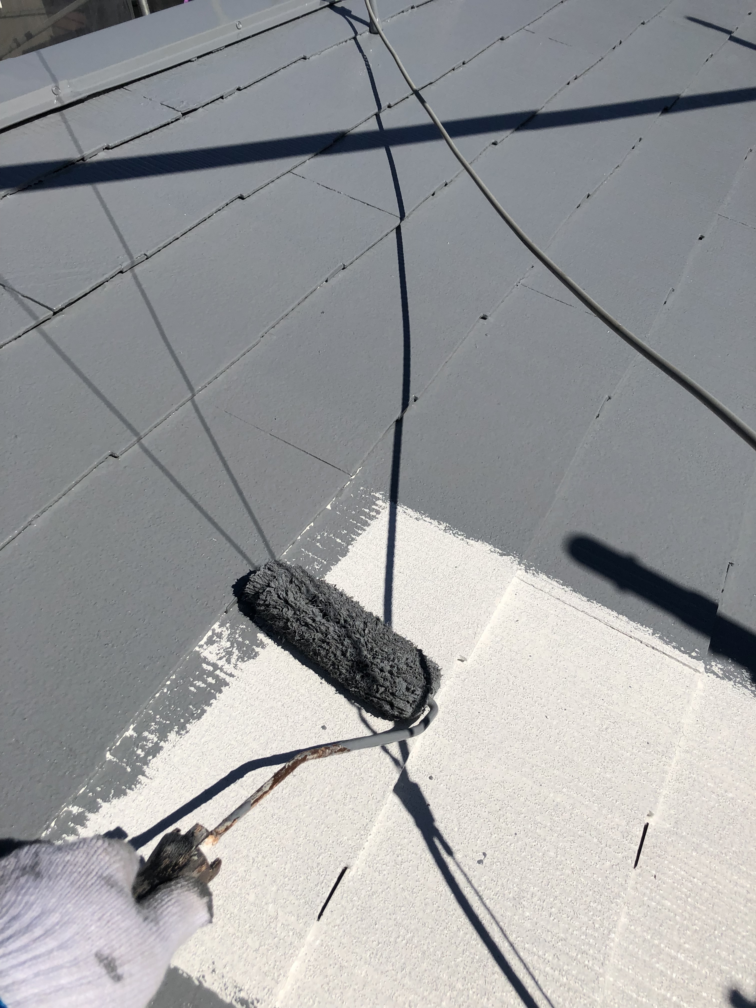 屋根アレスクール2液Si中塗り (8)