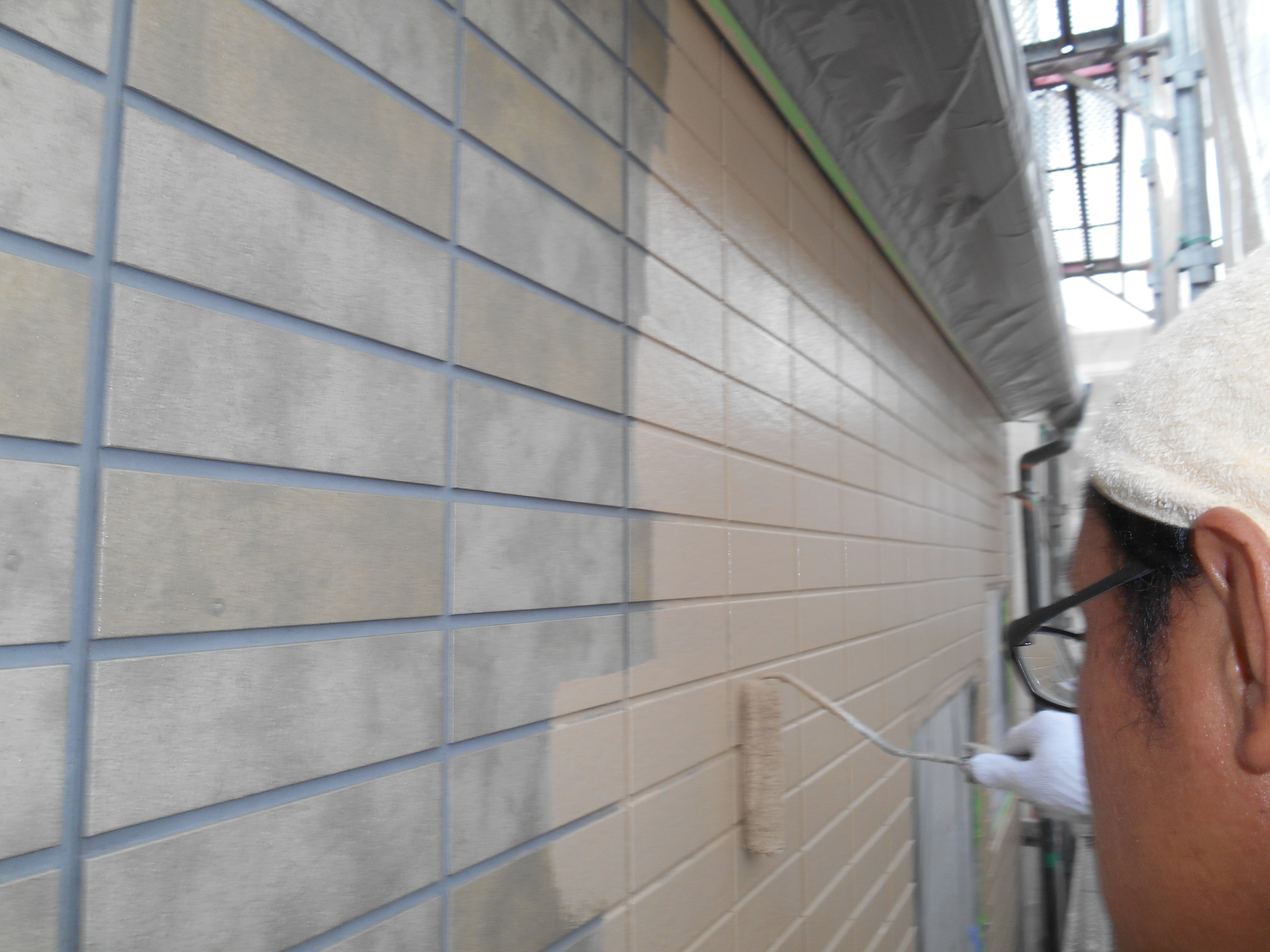 外壁セラMレタン中塗り (9)