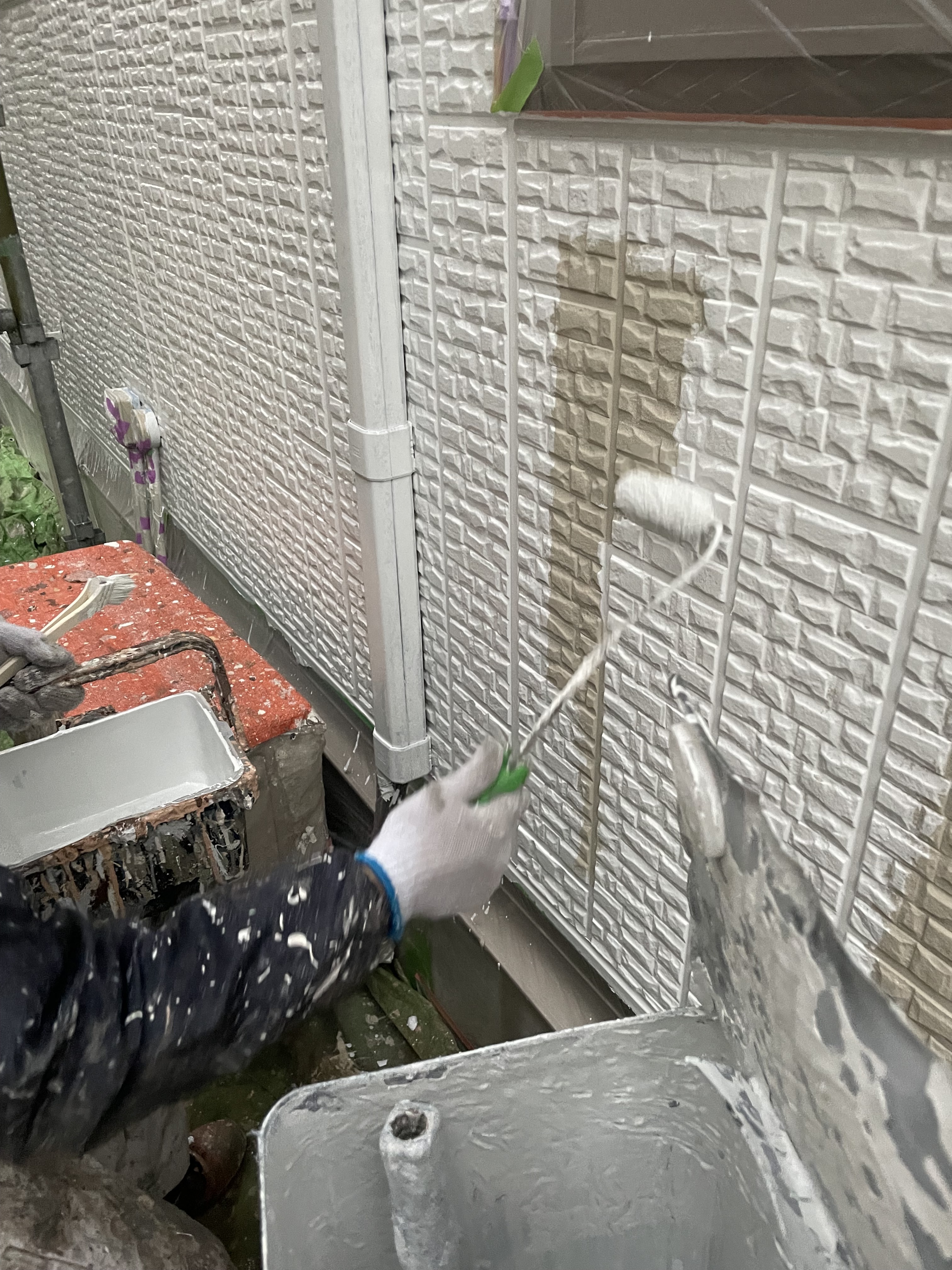 外壁マルチタイルコンクリートプライマーEPO下塗り (2)