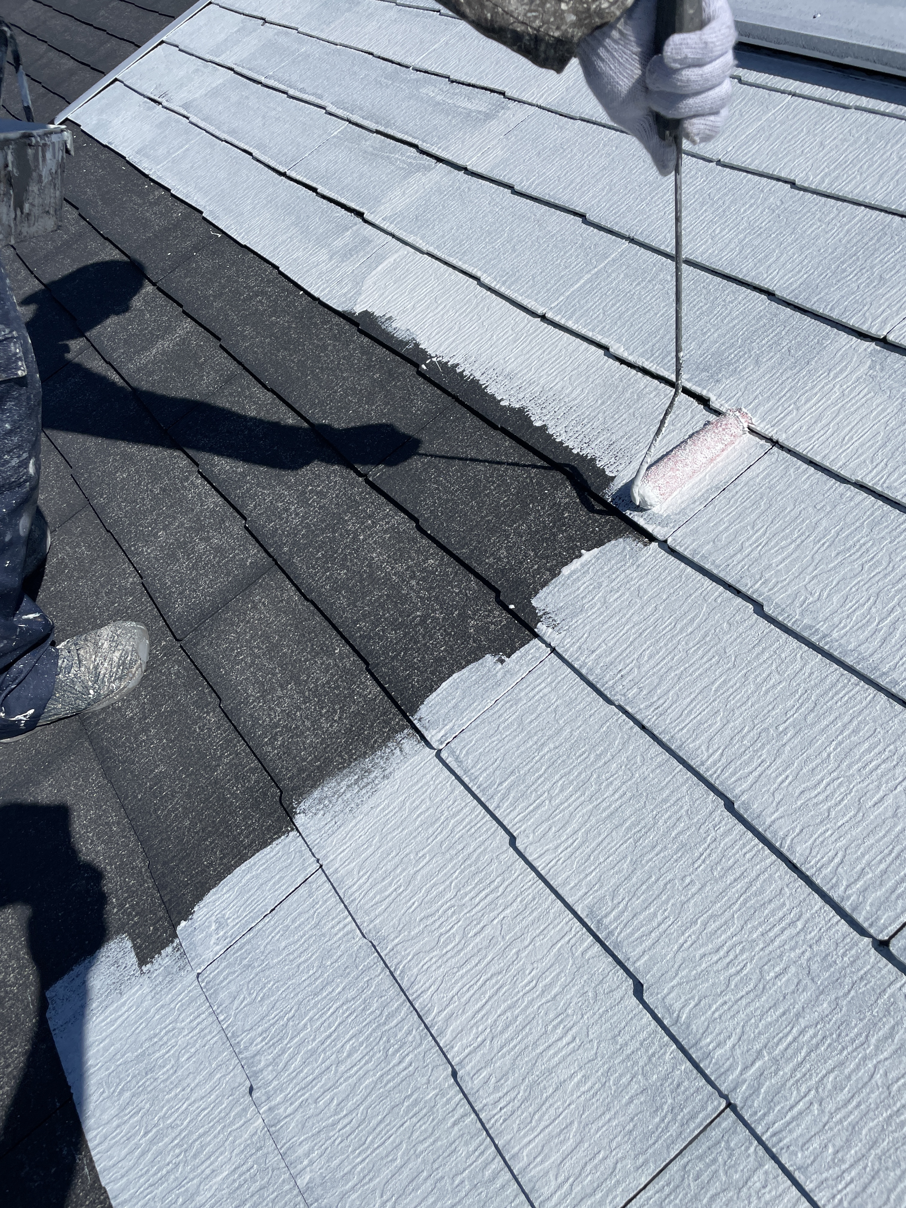 屋根アレスダイナミックルーフ遮熱プライマー下塗り (2)