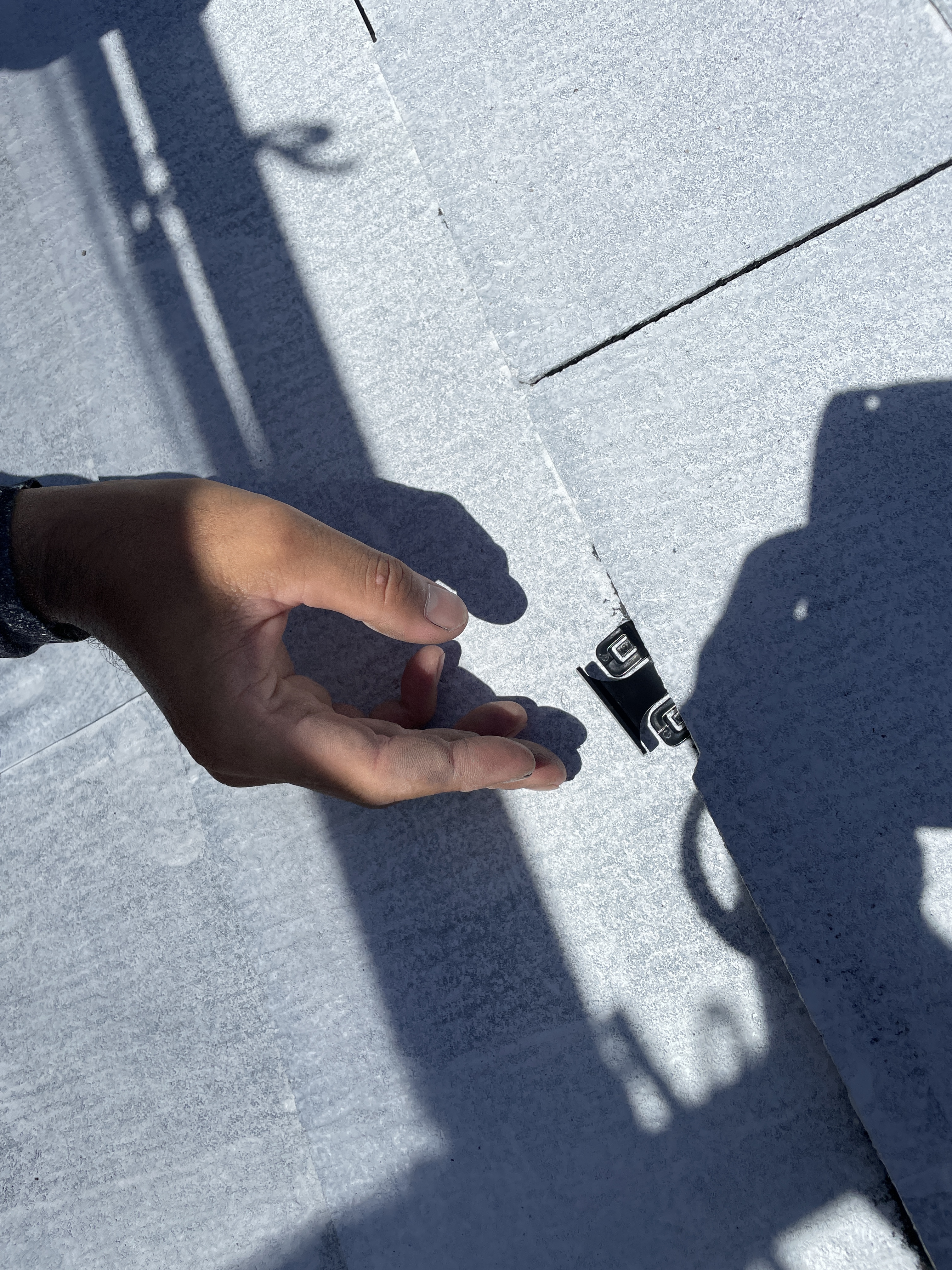 屋根タスペーサー01挿入 (1)