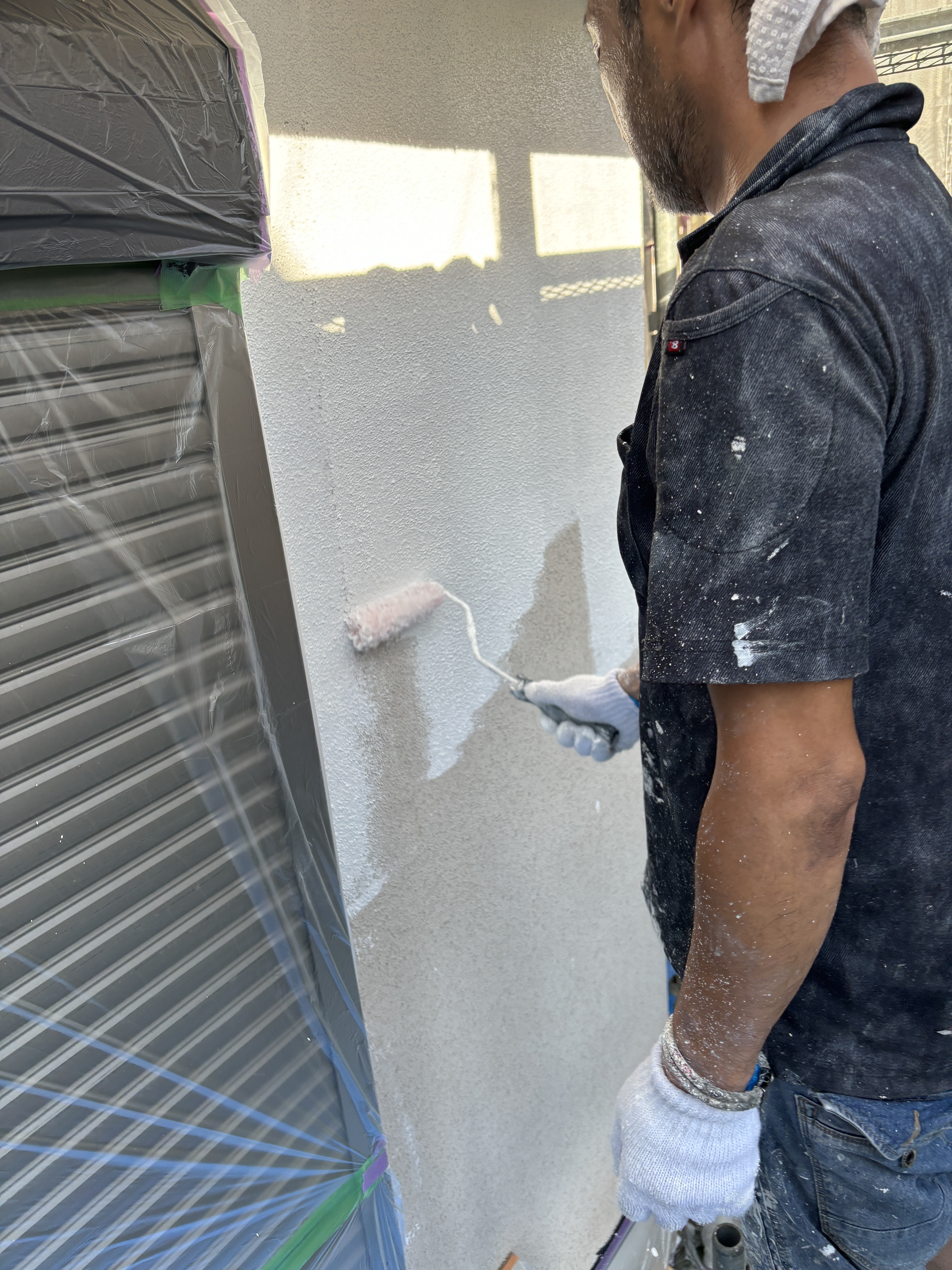 外壁 アレス水性エポレジン下塗り (1)