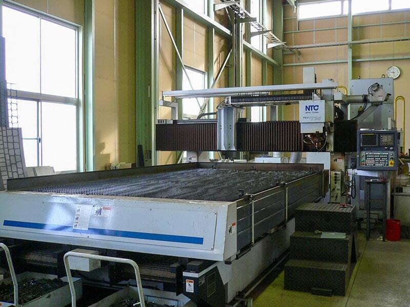 レーザー加工機