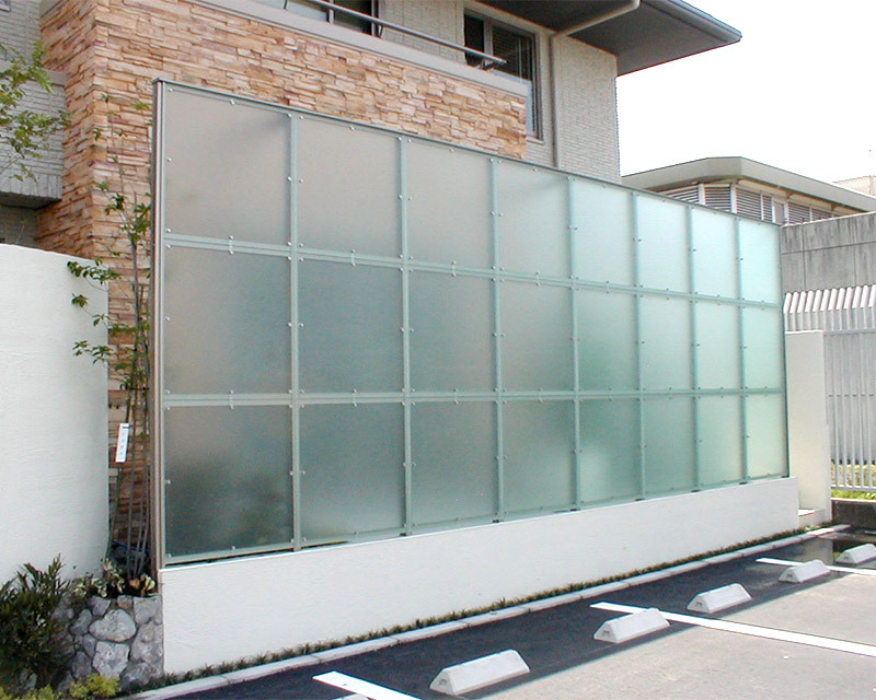 エクステリア事例|目隠しフェンス工事