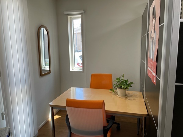 プライバシーを確保する面談室