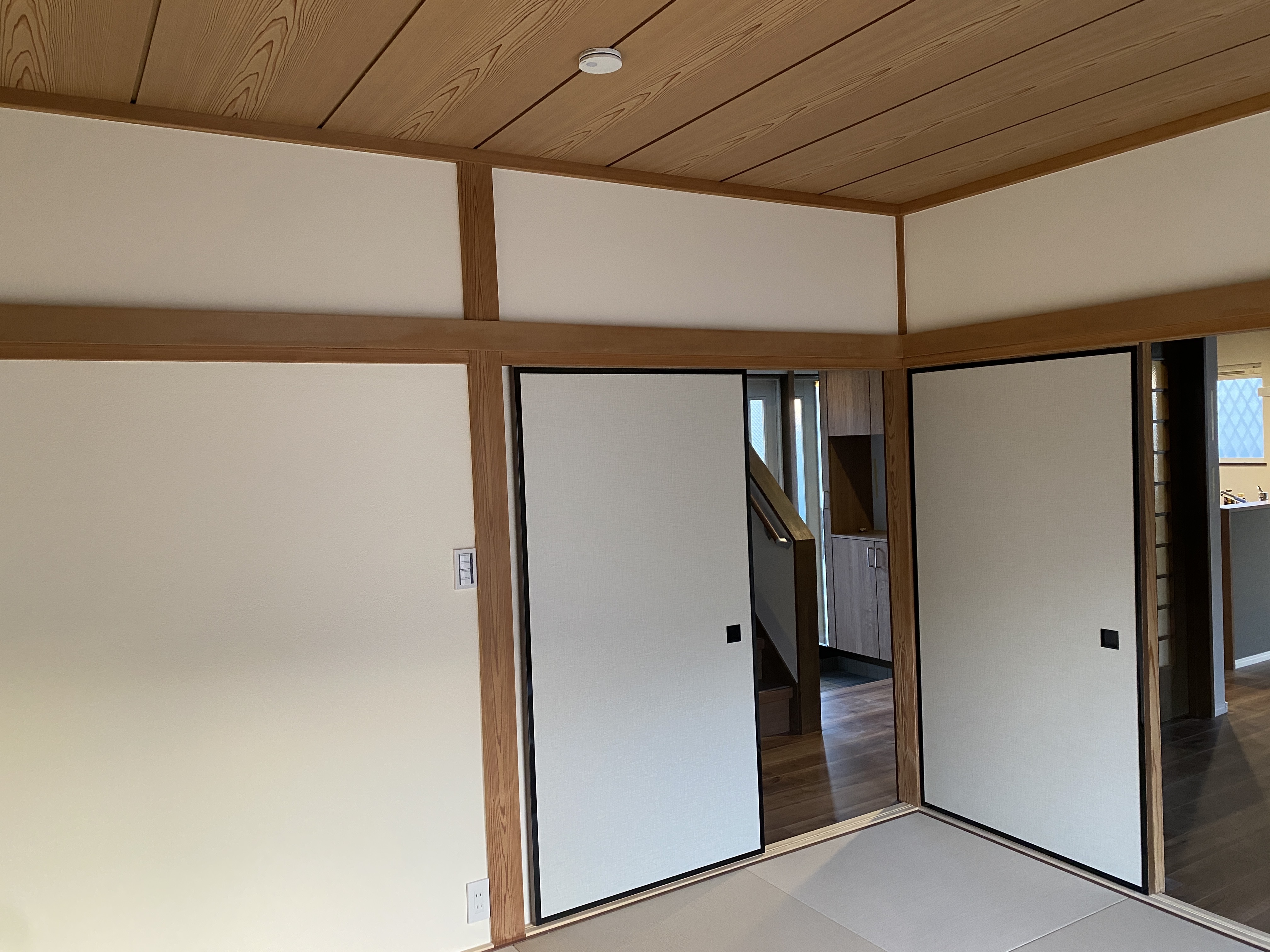 3BFB2B80-578A-4186-9DFE-97BC948452BD