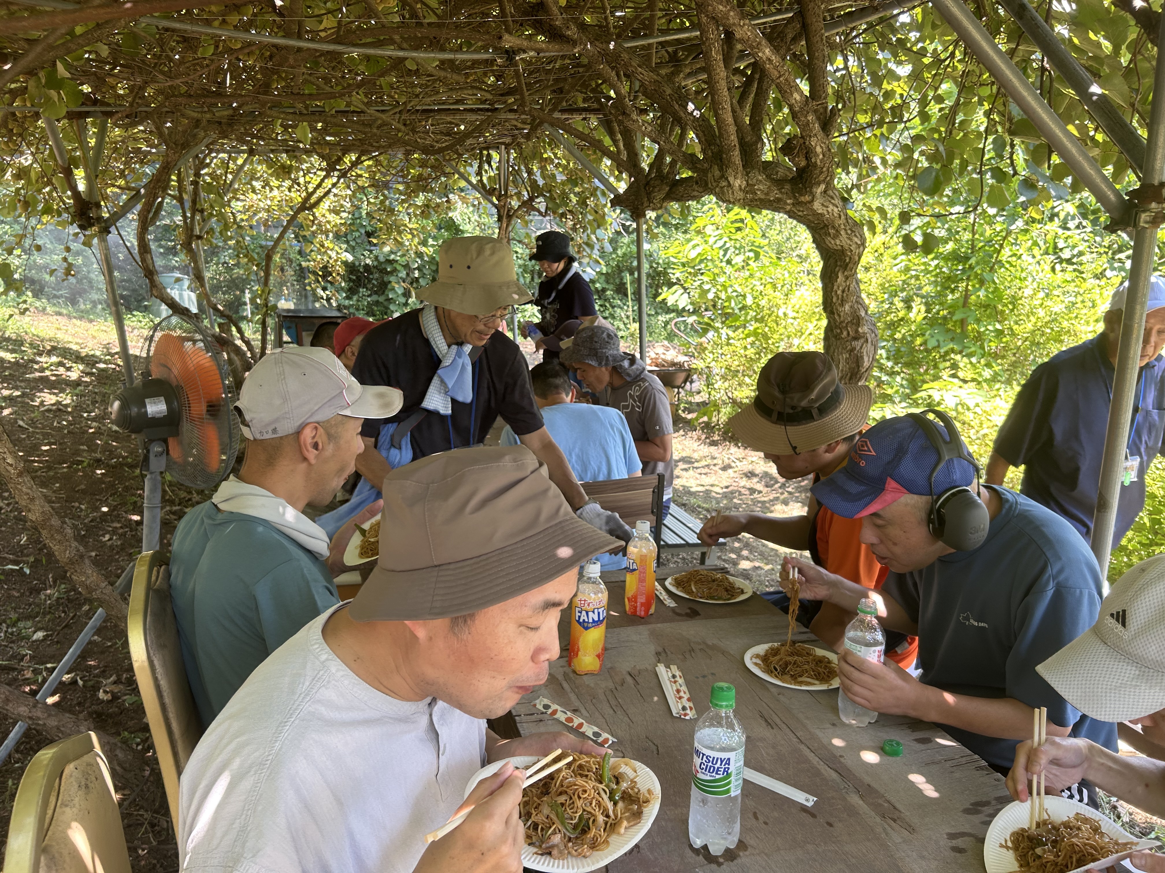 収穫した夏野菜でバーベキュー