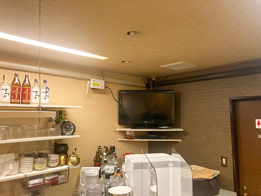 飲食店様ルームエアコン設置01