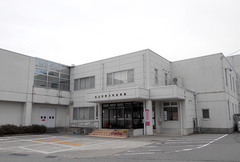 隣接する一木公民館