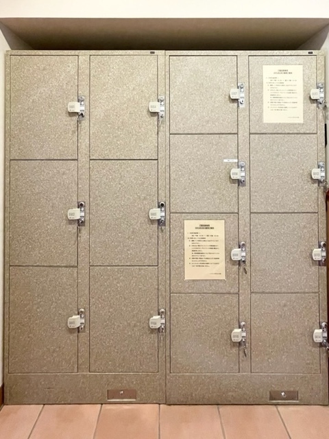 ハイパーホテル小松コインロッカー