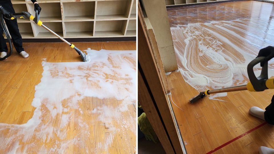 フロアクリーニング