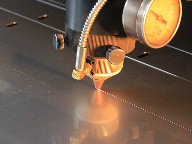 機械設備4レーザー