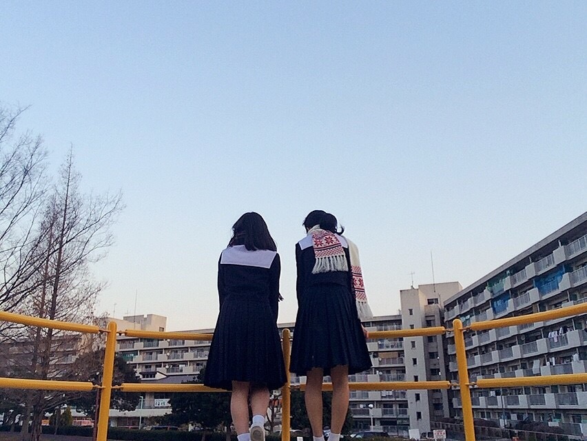 1303338_m