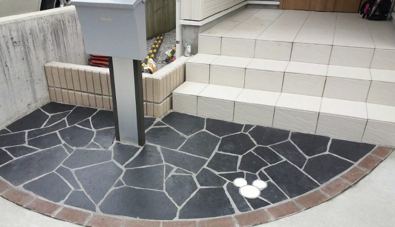 玄関アプローチ