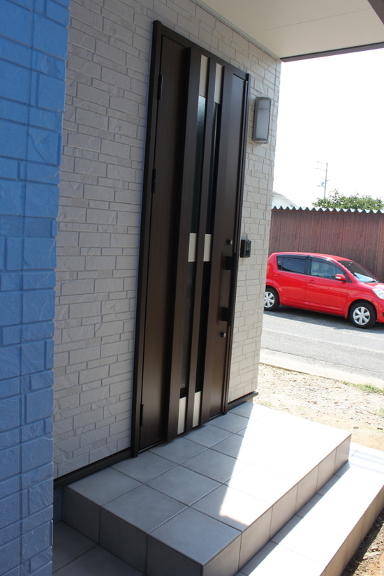 玄関扉通風ドア