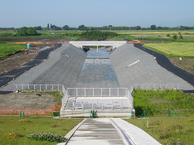 西部第3排水区雨水整備事業堤外水路築造工事