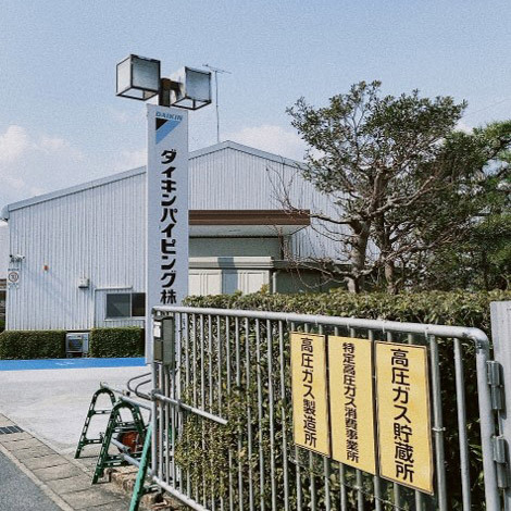 本社入り口