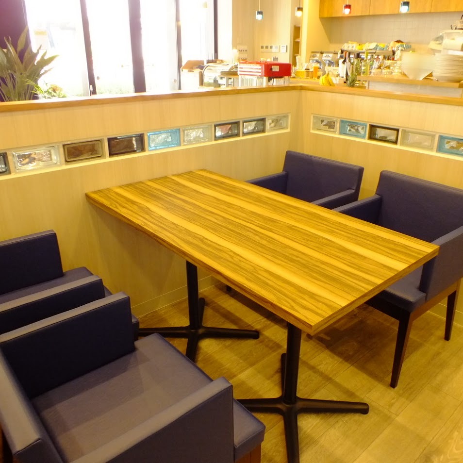 内観自撮り2正方形