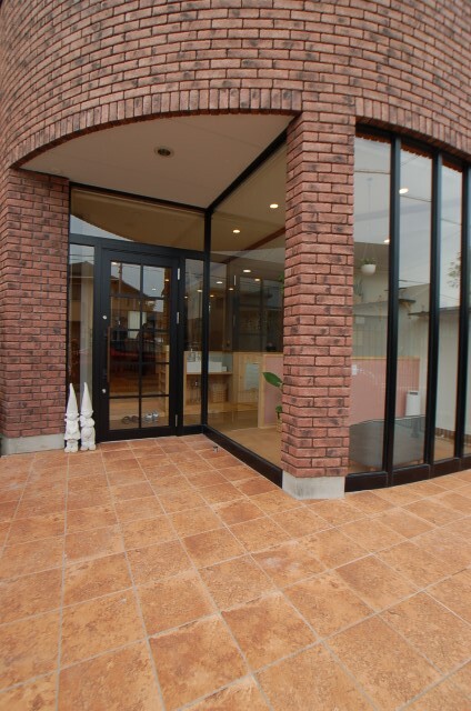 外観 フェンス内から