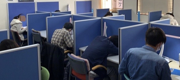 自習室は22時まで解放