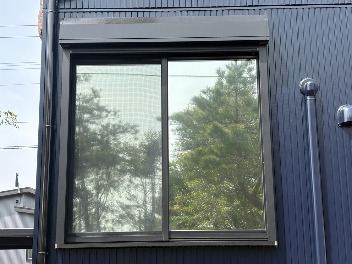 日置市伊集院町妙円寺2丁目 Y様邸 ミラー系遮熱フィルム施工