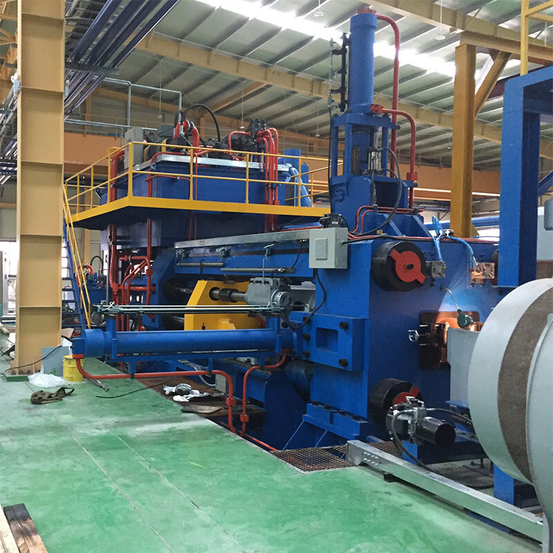 押出しプレス機