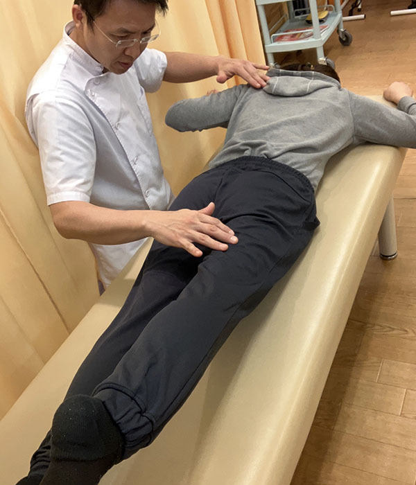 井上整骨院が行う運動療法(ケアトレ)2