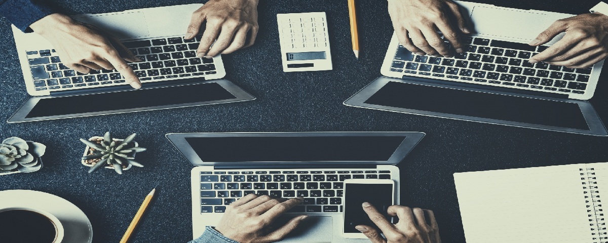 PC複数作業画像