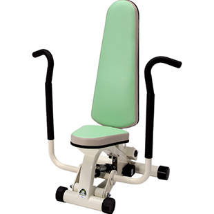 シニア_チェストプレス