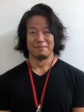 枚方駅前店・交野店スタイリスト 齋藤 義憲(さいとう よしのり)