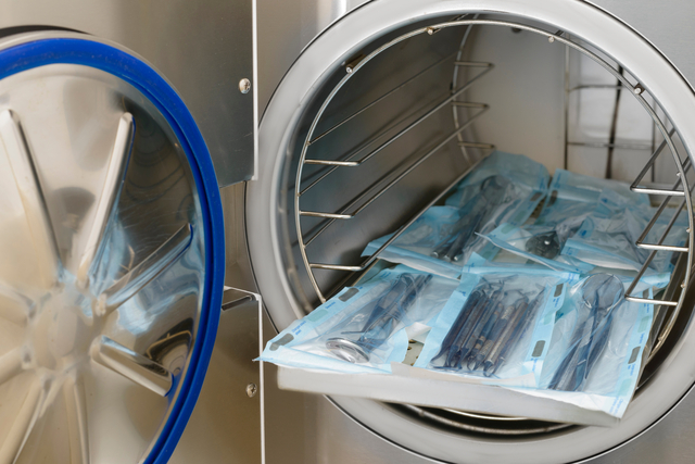 autoclave2_shutterstock_2139486029