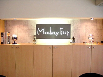 モンキーフリップ・ドライブ店舗