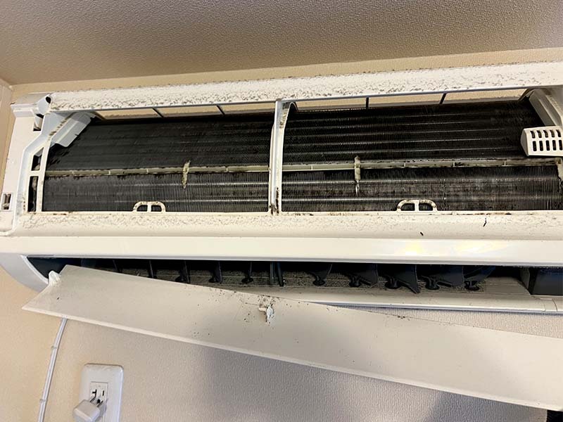 エアコン|施工前