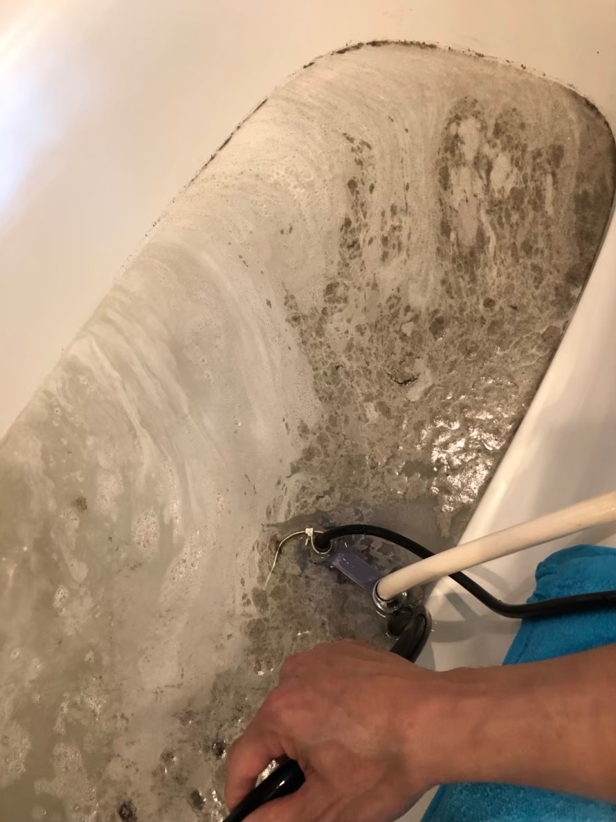 4EC81BC1-5963-4478-9D8E-6B4006289575