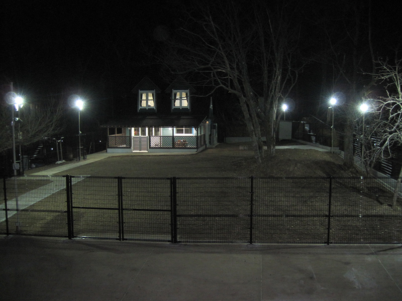 施設全体ナイター写真