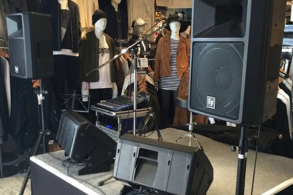業界最安値で音響・舞台をセットでご提案!音響舞台.com / 大阪市