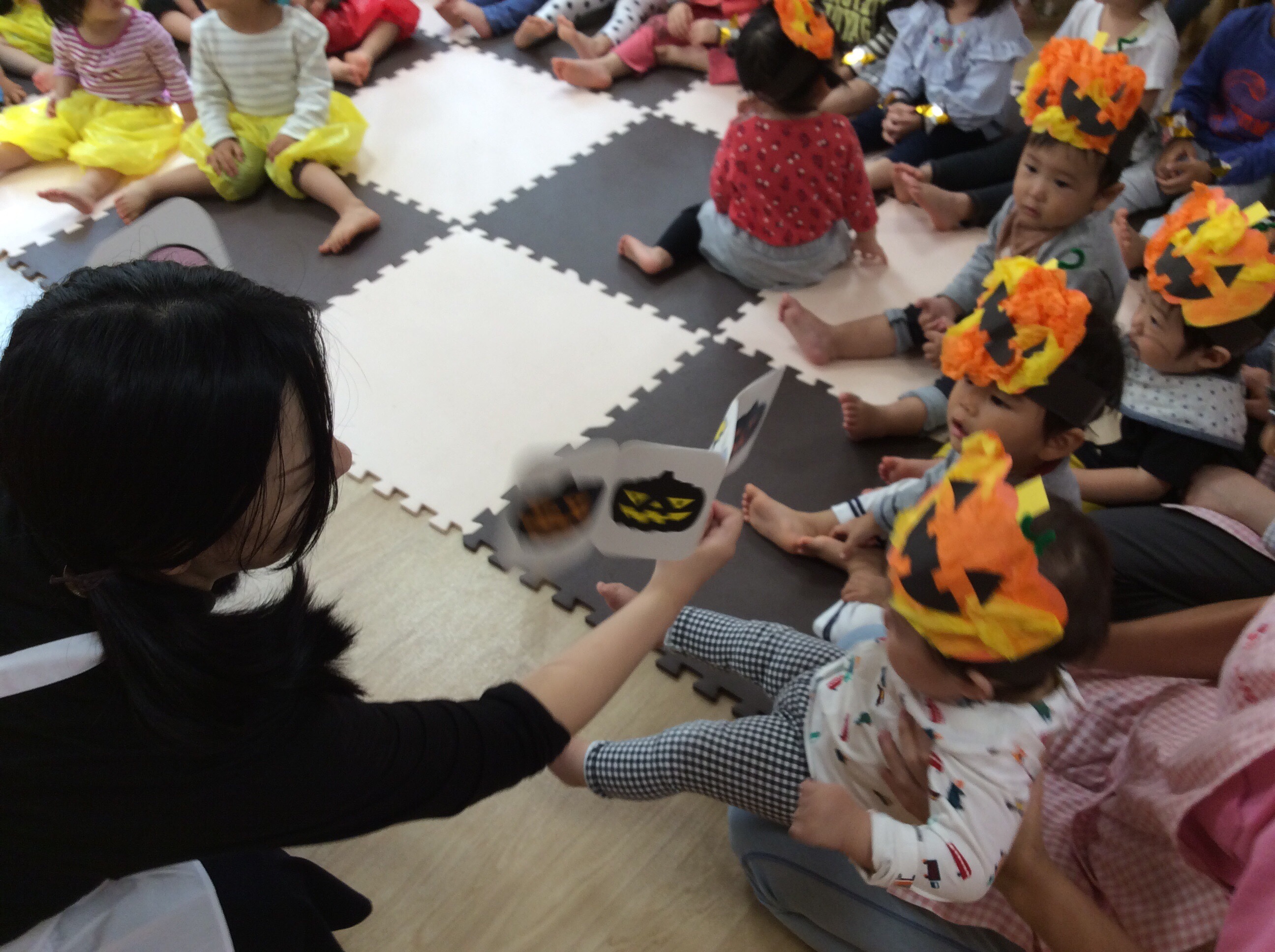 マリー保育園浅草 みんなで仮装 ハロウィンパーティー マリー保育園浅草 みんなで仮装 ハロウィンパーティー
