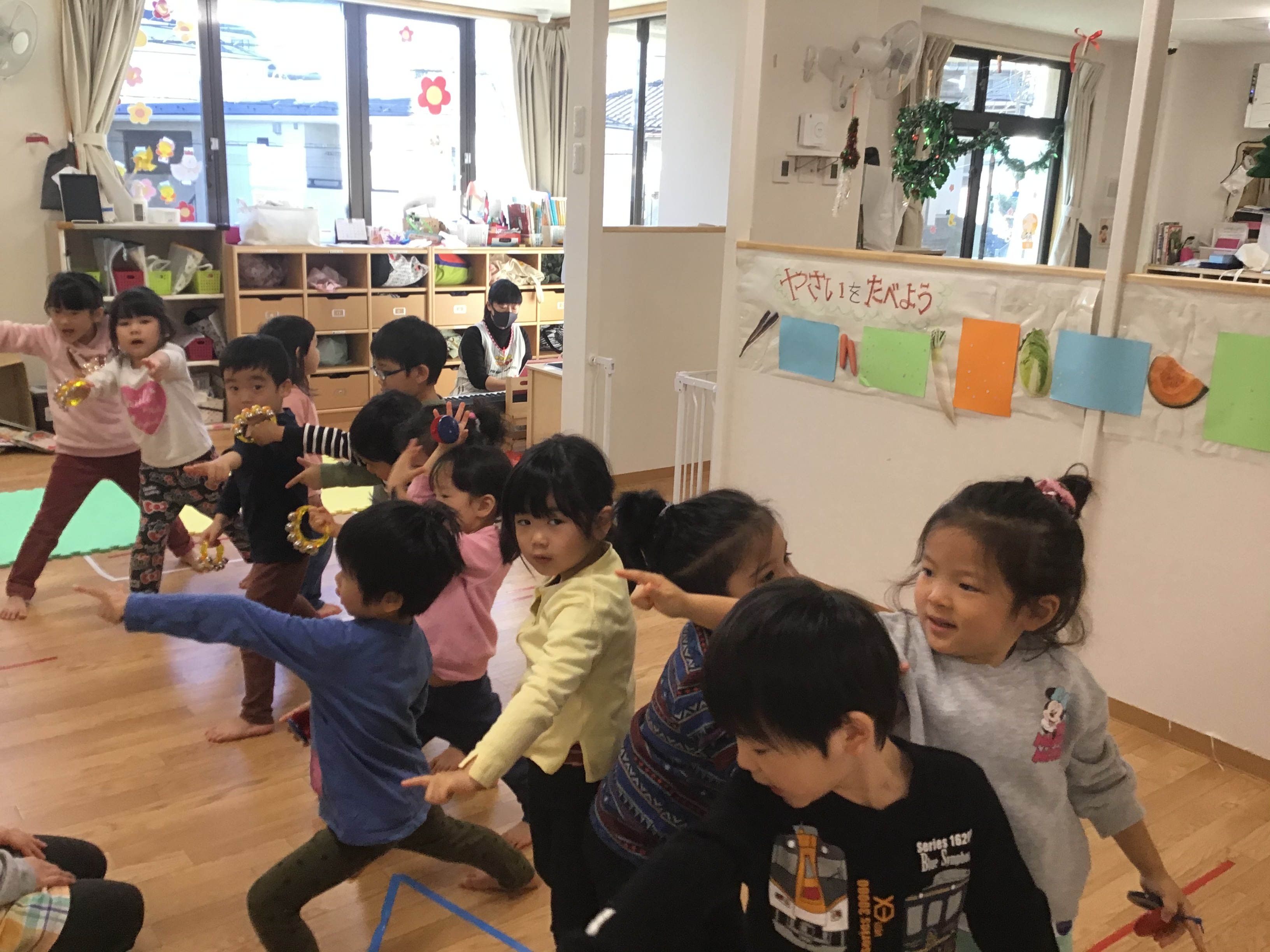 マリー保育園元住吉 クリスマス会にむけて マリー保育園元住吉 クリスマス会にむけて