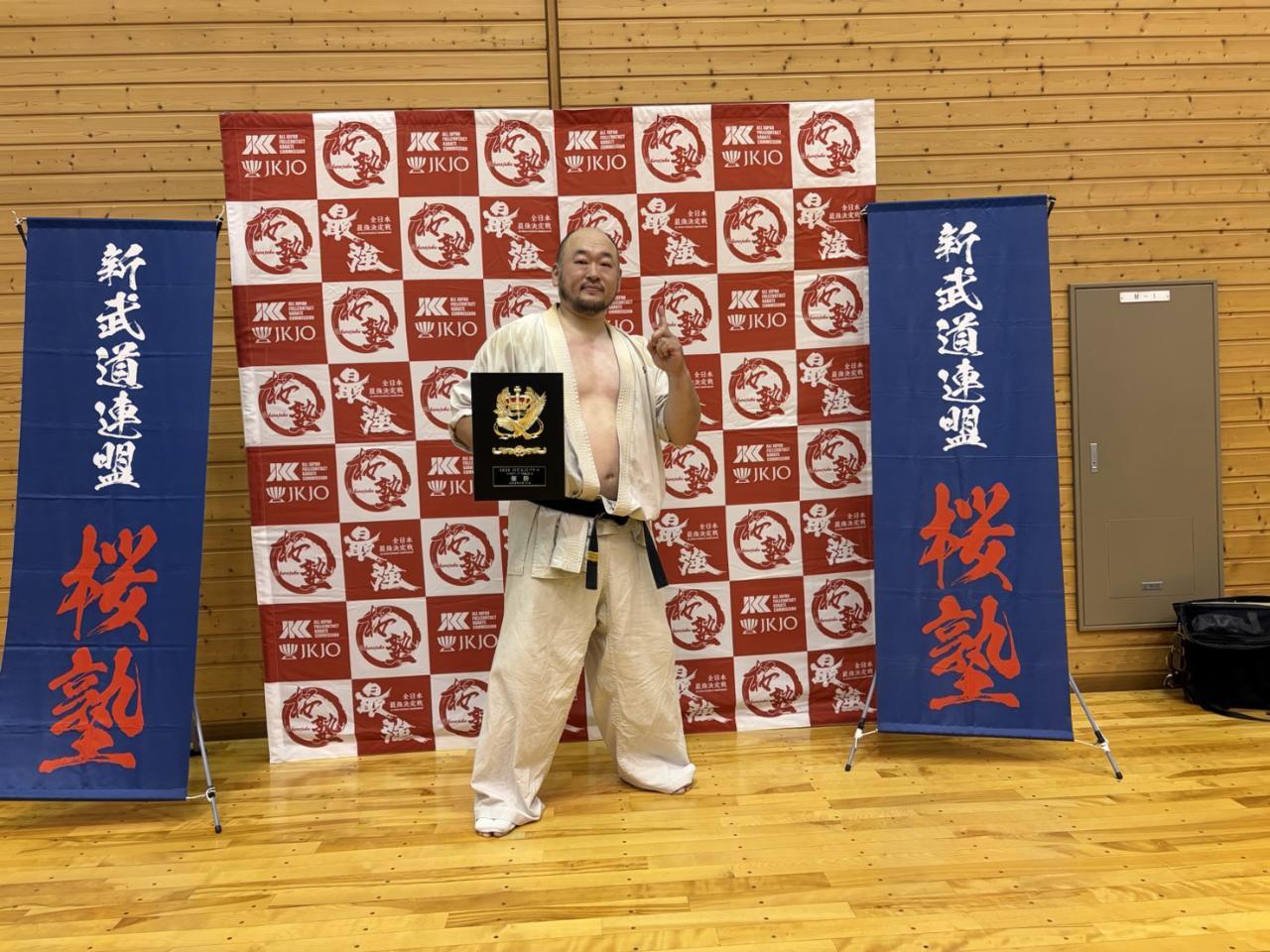 R8全東海大会優勝1