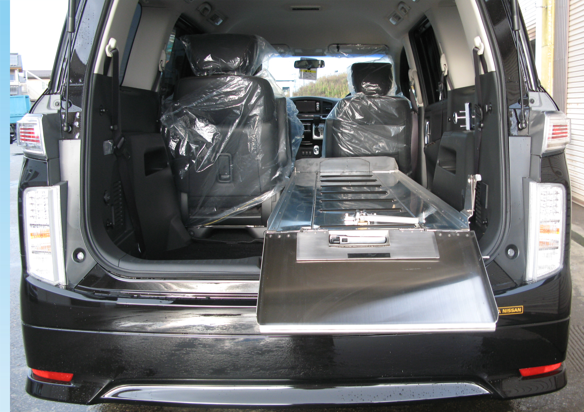 エルグランド 普通車を霊柩車に改造するプロ集団なら富山県富山市の富高工業 エルグランド 普通車を霊柩車に改造するプロ集団なら富山県富山市の富高工業